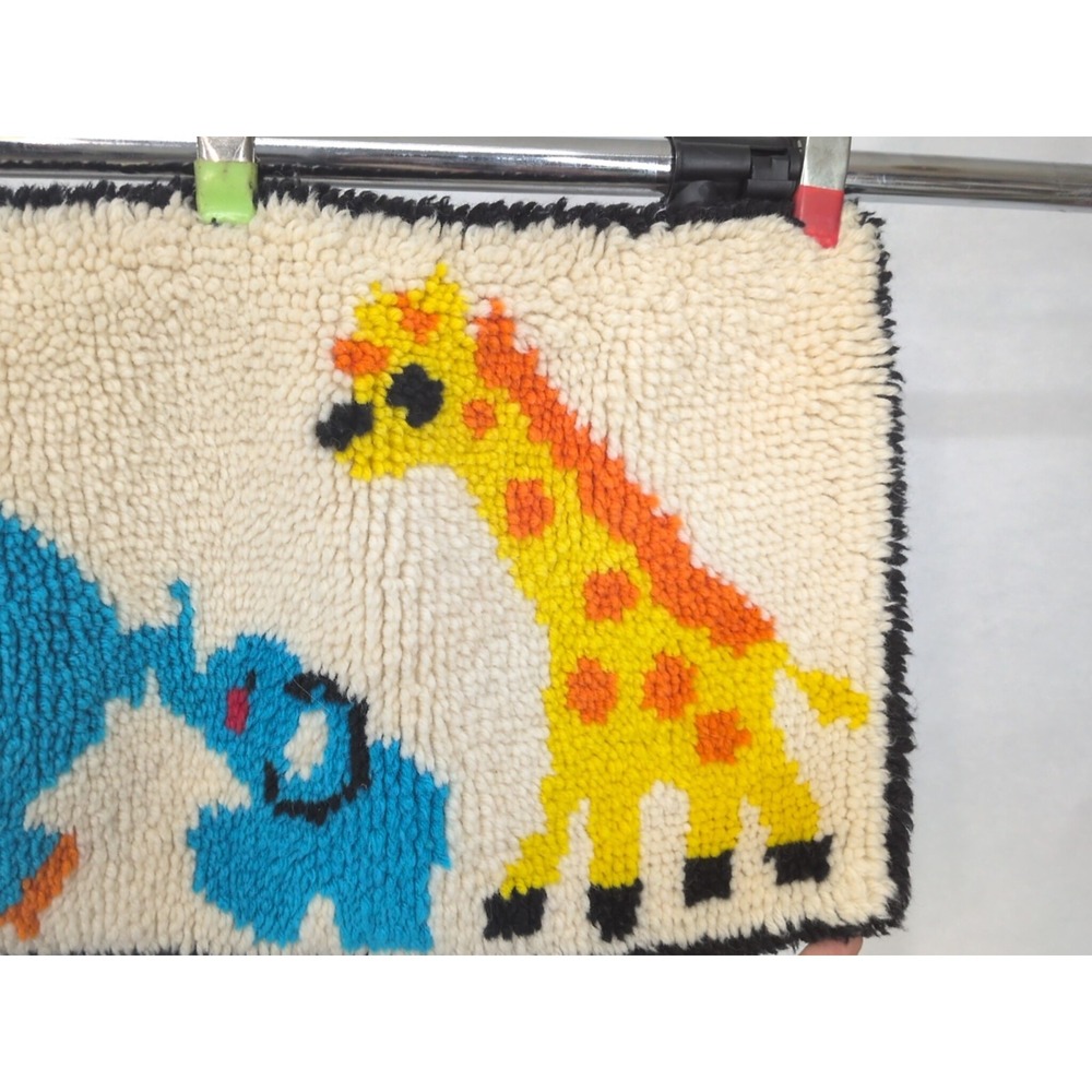 VTG Kids Room Rug Carpet Wall Hanging Decor Noahs Ark Elephant Latch Hook - Picture 5 of 8